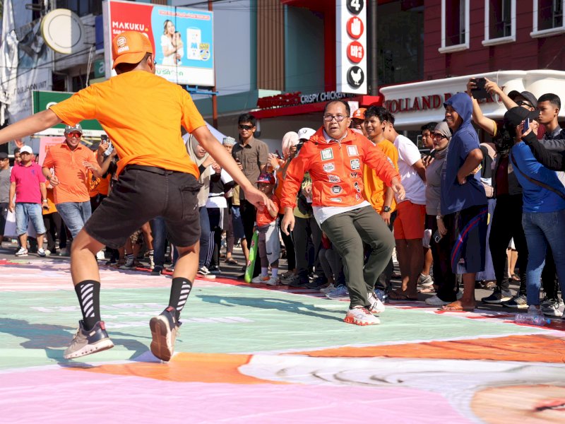 Danny Pomanto Kampanye di CFD Boulevard: Optimis Raup 70% Suara di Makassar