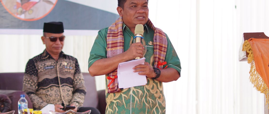 Pj Bupati Jeneponto, Junaedi Bakri, kembali menegaskan pentingnya netralitas dalam penyaluran bantuan pemerintah. Pj Bupati Jeneponto, Junaedi Bakri, kembali menegaskan pentingnya netralitas dalam penyaluran bantuan pemerintah.