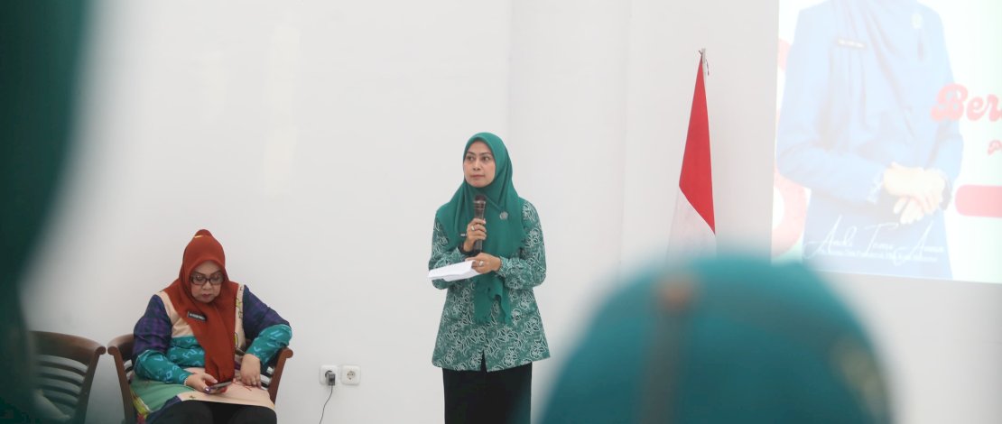 TP PKK Kota Makassar menggelar Bimtek Pendataan Potensi Keluarga Berbasis Data Dasawisma. Bimtek digelar di Auditorium Kantor TP PKK Makassar, Senin, 21 Oktober 2024.
