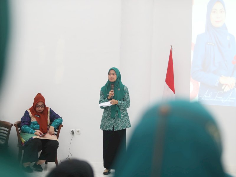 TP PKK Kota Makassar Adakan Bimtek Pendataan Potensi Keluarga