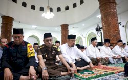 Makassar Bermunajat 2024, Pjs Wali Kota Arwin Azis Ajak Masyarakat Wujudkan Pilkada Damai