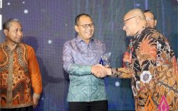 Wali Kota Makassar, Moh Ramdhan Pomanto, Terima Penghargaan Apresiasi Tokoh Pariwisata dan Pelestarian Budaya Indonesia 2024