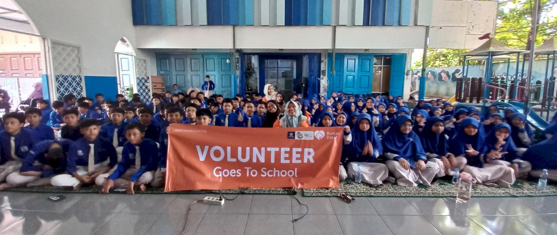 Rumah Zakat bersama SIT Al-Biruni Mandiri melakukan sebuah inisiatif penggalangan dana dan berhasil mengumpulkan donasi dari SIT Al Biruni untuk membantu masyarakat Palestina yang terdampak krisis kemanusiaan. Rumah Zakat bersama SIT Al-Biruni Mandiri melakukan sebuah inisiatif penggalangan dana dan berhasil mengumpulkan donasi dari SIT Al Biruni untuk membantu masyarakat Palestina yang terdampak krisis kemanusiaan.