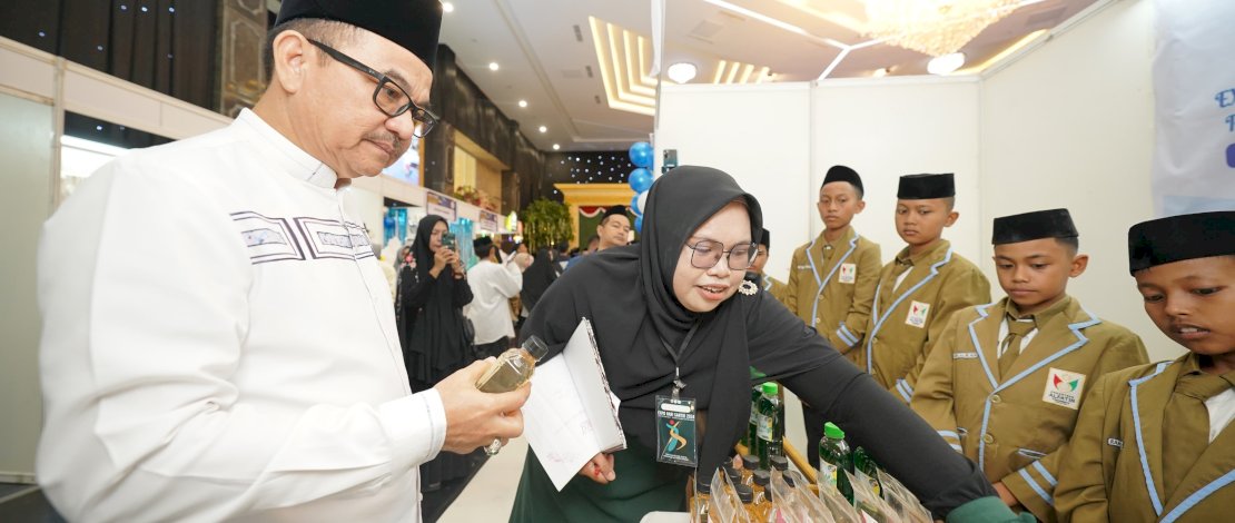 Jufri Rahman menghadiri ekspo yang diadakan di Gedung IMMIM, Jalan Jenderal Sudirman, Makassar, Selasa, 22 Oktober 2024.
