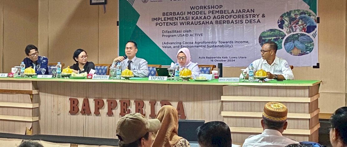 Workshop Berbagi Pembelajaran Model Implementasi Pendekatakan Agroforestry Kakao Berbasis Desa di Kabupaten Luwu Utara, Rabu, 16 Oktober 2024, di Aula Bapperida.  
