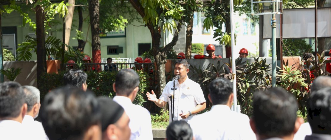 Sambangi Kantor Camat Mamajang, Mariso dan Rappocini, Andi Arwin Azis Ajak Jaga Netralitas dan Sukseskan Program Sabtu Bersih