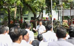 Sambangi Kantor Camat Mamajang, Mariso dan Rappocini, Andi Arwin Azis Ajak Jaga Netralitas dan Sukseskan Program Sabtu Bersih