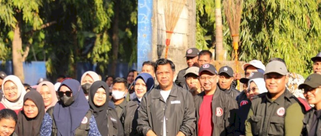 Proaktif dalam&nbsp;Kegiatan Sabtu Bersih,&nbsp;Firman Pagarra&nbsp;: Kepedulian Bapenda Terhadap Lingkungan