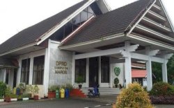 SK dari DPP Golkar Sudah di Tangan, Pelantikan Abdul Rasyid Sebagai Pimpinan DPRD Maros Tertunda,DPD II Golkar Sulsel Belum Beri Kepastian