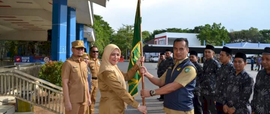 Kontingen Korpri Kabupaten Maros Dilepas untuk Berlaga di Turnamen HUT Korpri ke-53 Tingkat Provinsi Sulsel Kontingen Korpri Kabupaten Maros Dilepas untuk Berlaga di Turnamen HUT Korpri ke-53 Tingkat Provinsi Sulsel
