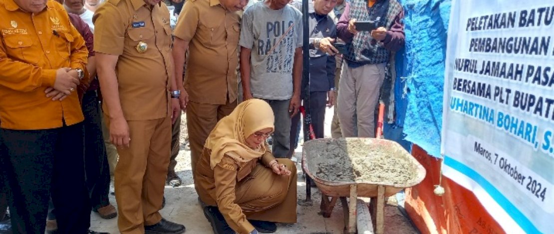 Plt Bupati Maros Letakkan Batu Pertama Pembangunan Masjid Nurul Jamaah Pasar Tramo