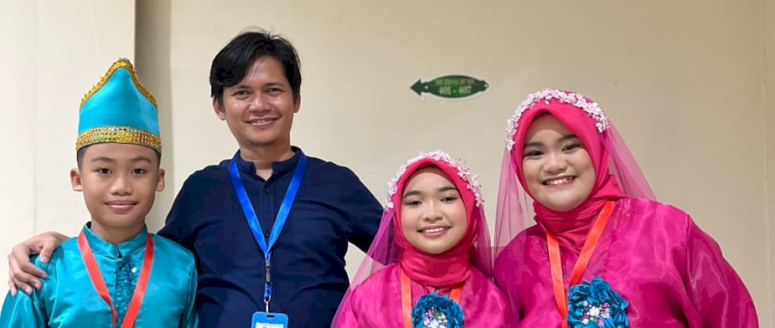 Trio nasyid utusan BKPRMI Kota Parepare yang terdiri dari Aldira Khaerunnisa Haeruddin (kelas 6 SD), Khanza Afreen Irfan (kelas 6 SD), dan Muhammad Fadhal Chandra (kelas 1 SMP) sukses menjuarai ajang Nasyid Islami Tingkat Nasional di Festival Anak Sholeh Indonesia (FASI) XII yang berlangsung di Asrama Haji Bekasi, Jawa Barat, pada 25-27 Oktober 2024.