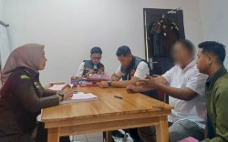 Kades dan Lurah Tersangka Pidana Pemilu Pilkada Bone Diserahkan ke Kejaksaan