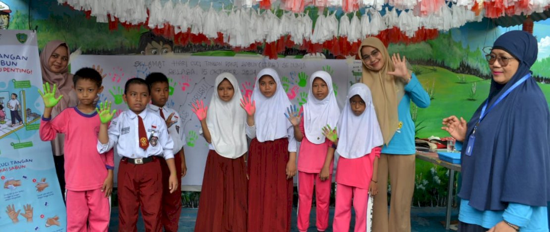 Pemkab Maros dan USAID IUWASH Tangguh Gaungkan Pentingnya Cuci Tangan Pakai Sabun di 14 Sekolah untuk Cegah Stunting