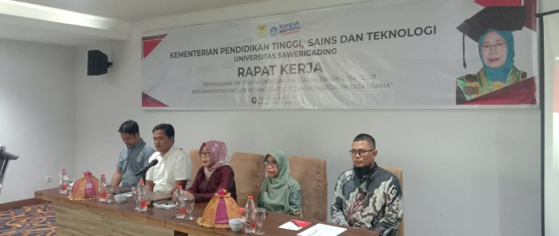 Universitas Sawerigading (Unsa) Makassar menyelenggarakan Rapat Kerja (Raker) untuk penyusunan program kerja dan perencanaan anggaran tahun 2024- 2028, dengan berorientasi pada rencana strategi dan indikator kinerja utama. 
