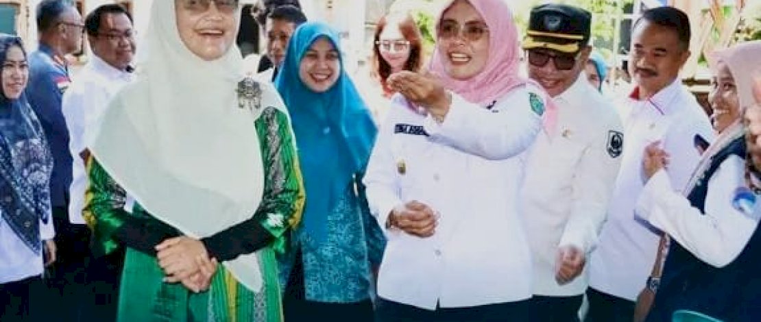 Plt Bupati Maros dan Pj Ketua TP PKK Sulsel Tinjau Posyandu Era Baru Mekar: Model Layanan Kesehatan Berbasis Masyarakat