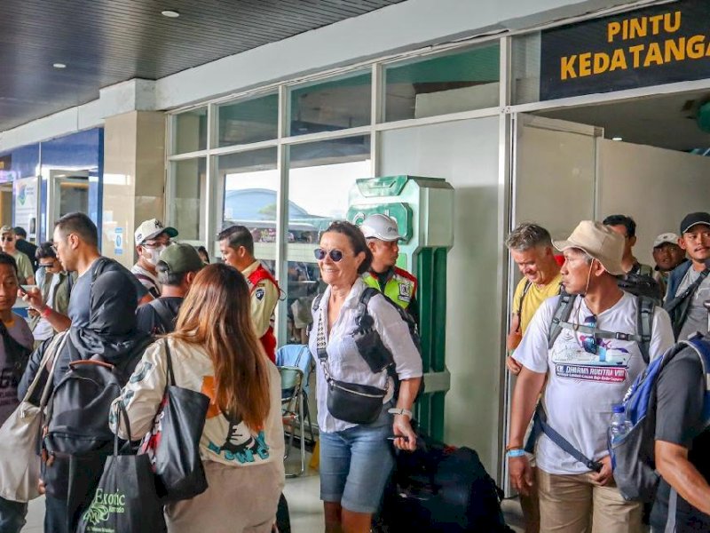 Wisatawan yang Tertahan di Labuan Bajo Pasca Erupsi Lewotobi Telah Dievakuasi