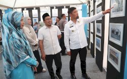 Pjs Wali Kota Makassar Resmikan Pameran Arsip Kota Makassar