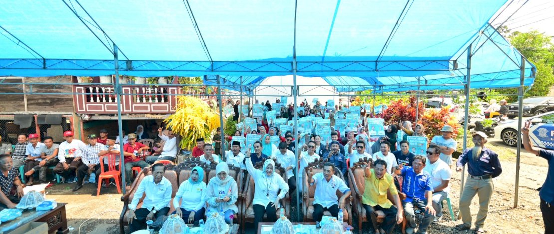 Calon wakil gubernur Sulawesi Selatan (Sulsel) nomor urut 2, Fatmawati Rusdi, mendapat sambutan hangat dalam kunjungannya di Kabupaten Bulukumba. Calon wakil gubernur Sulawesi Selatan (Sulsel) nomor urut 2, Fatmawati Rusdi, mendapat sambutan hangat dalam kunjungannya di Kabupaten Bulukumba.