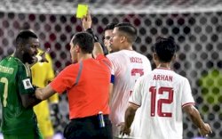 Pertandingan Indonesia vs Arab Saudi Berlangsung Panas, Banjir Kartu Kuning dan 1 Merah