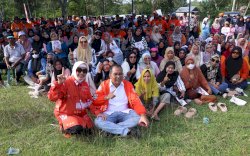 Kampanye di Kampung Istri, Calon Gubernur Sulsel Danny Pomanto Perkuat Dukungan di Bone