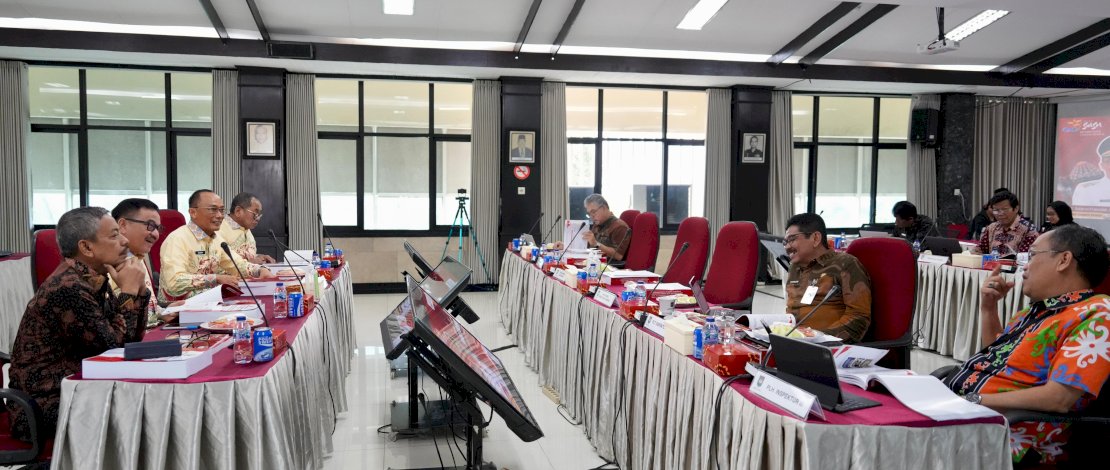 Pj Gubernur Sulsel Prof Zudan Arif Fakrulloh mengikuti evaluasi kinerja per triwulan sebagai penjabat gubernur di Sulsel, Kamis, 21 November 2024, di gedung Irjen Kemendagri di Jakarta.