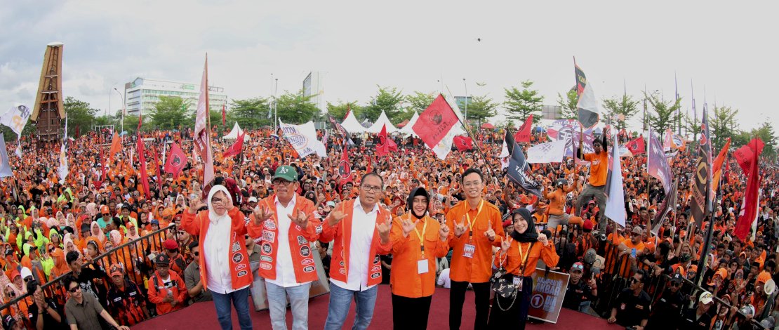 Hadiri Kampanye DIA, Daeng Tayang: Cuaca Cerah Insya Allah Menang Hadiri Kampanye DIA, Daeng Tayang: Cuaca Cerah Insya Allah Menang