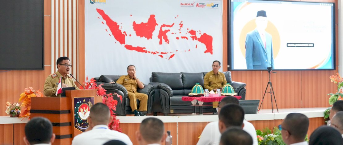 Sekretaris Daerah Provinsi Sulawesi Selatan Jufri Rahman menjadi narasumber Ceramah Latsar CPNS Kemendikbudristek Tahun 2024 di Aula Garuda, Kampus PPSDM Kemendagri Regional Makassar, Selasa, 26 November 2024.