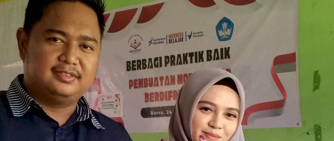 Calon Wakil Bupati Barru nomor urut 2, Mudassir Hasri Gani (MHG) di dampingi sang istri, melaksanakan hak pilihnya di TPS 001, Kelurahan Mangempang, Kecamatan Barru, Kabupaten Barru, Rabu pagi. Calon Wakil Bupati Barru nomor urut 2, Mudassir Hasri Gani (MHG) di dampingi sang istri, melaksanakan hak pilihnya di TPS 001, Kelurahan Mangempang, Kecamatan Barru, Kabupaten Barru, Rabu pagi.