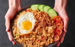 Nasi Goreng Jadi Salah Satu Makanan Kaki Lima Terpopuler di Dunia 