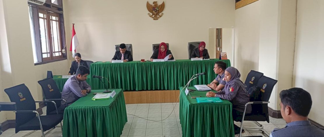 Sidang Pemeriksaan Awal Kedua Sengketa Informasi Publik antara Ahmad Yasin selaku Pemohon dengan Badan Pengawas Pemilihan Umum (Bawaslu) Kabupaten Kepulauan Selayar selaku Termohon. 