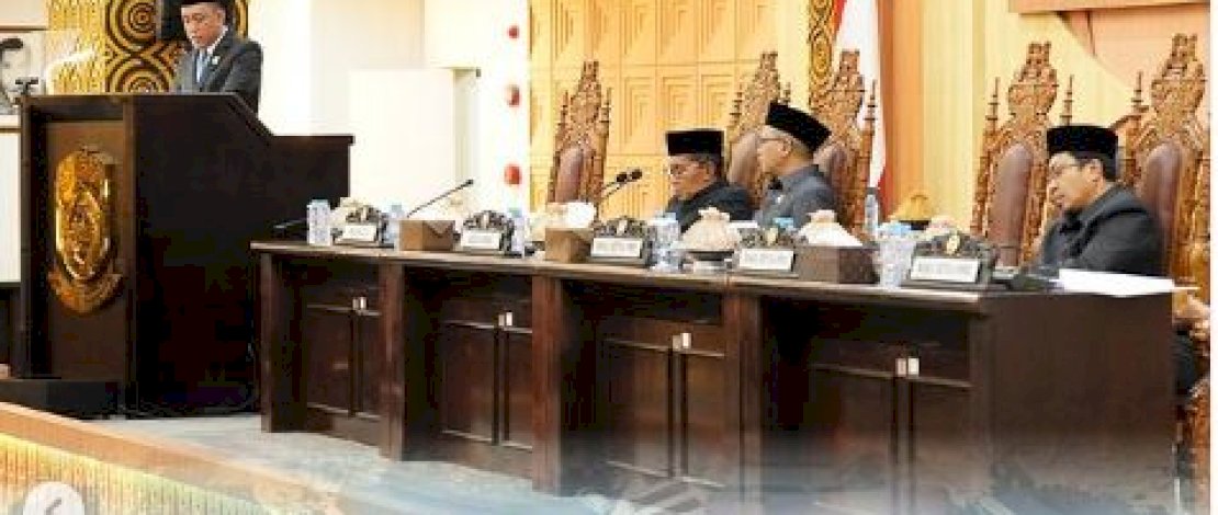 Kepala Bapenda Hadiri Rapat Pendapat Akhir Fraksi-Fraksi DPRD Kota Makassar Bahas APBD 2025
