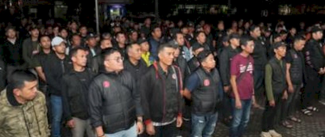 Bapenda Makassar Laksanakan Penertiban dan Pembongkaran Reklame APK Jelang Pemilu 2024