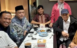 Wamenlu Anis Matta dan Wakil Ketua DPD RI Tamsil Linrung Reuni di Mukernas Wahdah Islamiyah