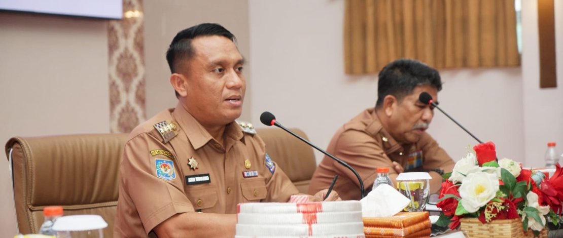 Penjabat Bupati Bone Andi Winarno Eka Putra 