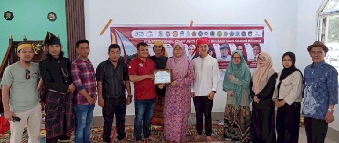 ICS IAEB Gelar Pengabdian Masyarakat di Mesjid Terapung Nur-Rahmah, Pesisir Sungai Tallo