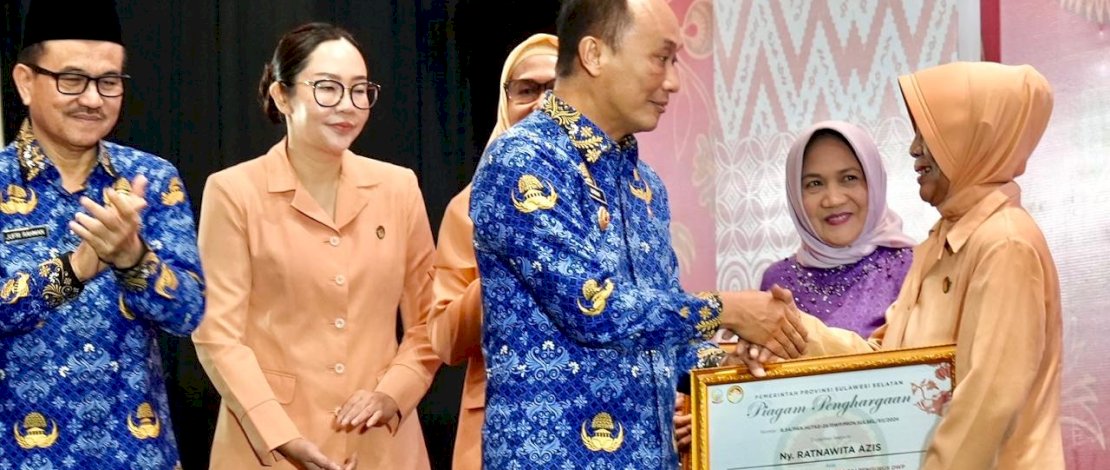 Dharma Wanita Persatuan (DWP) Provinsi Sulawesi Selatan menggelar peringatan Hari Ulang Tahun (HUT) ke-25 di Hotel Grand Claro, Makassar, Selasa, 17 Desember 2024.