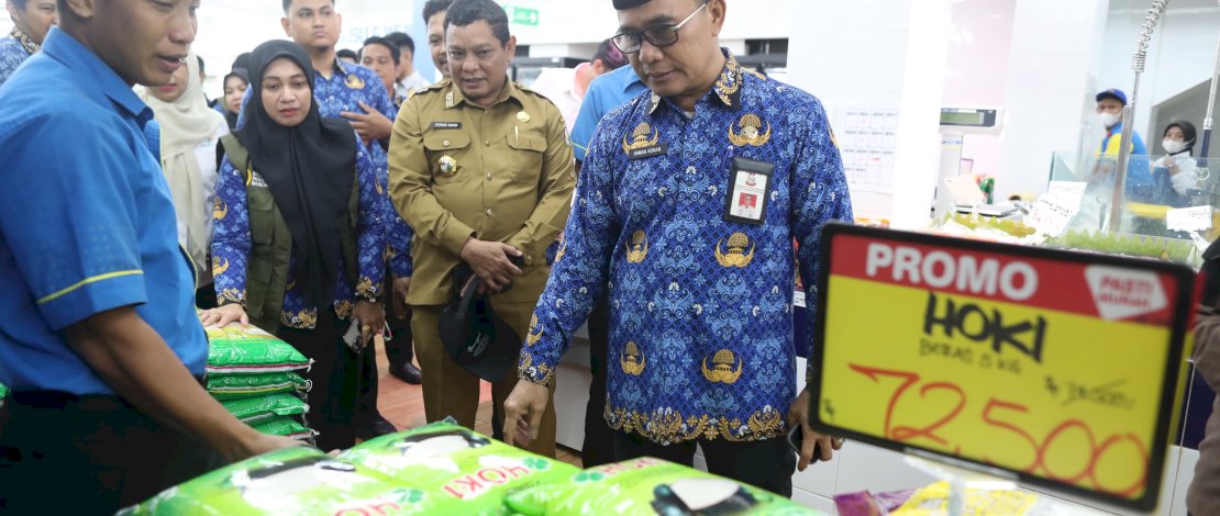 Pj Sekda Makassar Tinjau Harga di Pasar Tradisional dan Swalayan Jelang Nataru