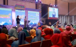 Pj Sekda Makassar Buka Peringatan Hari Ibu ke-96, Teken Komitmen Pencegahan Kekerasan Anak di Ranah Daring