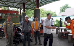 Pastikan Kesiapan Personel Hadapi Cuaca Ekstrem, Pj Bupati Bone Kunjungi Emergency Center