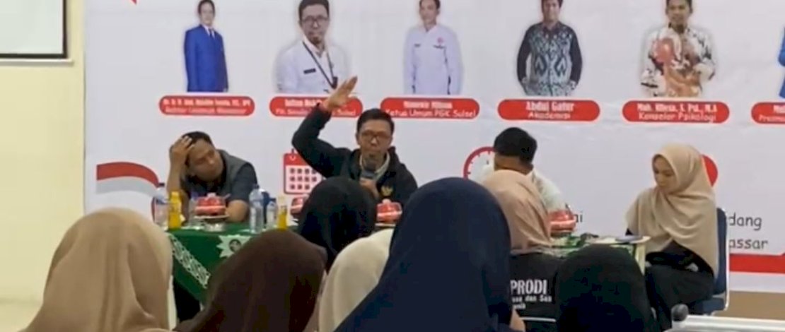 Diskominfo SP Sulsel bekerja sama dengan BEM Universitas Muhammadiyah (Unismuh) Makassar menggelar dialog sosialisasi bahaya serta pencegahan judi online. Diskominfo SP Sulsel bekerja sama dengan BEM Universitas Muhammadiyah (Unismuh) Makassar menggelar dialog sosialisasi bahaya serta pencegahan judi online.