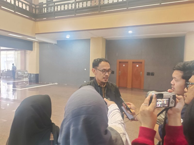 Dinas BMBK Sulsel Sigap Tangani Jalan Amblas Akibat Cuaca Ekstrem