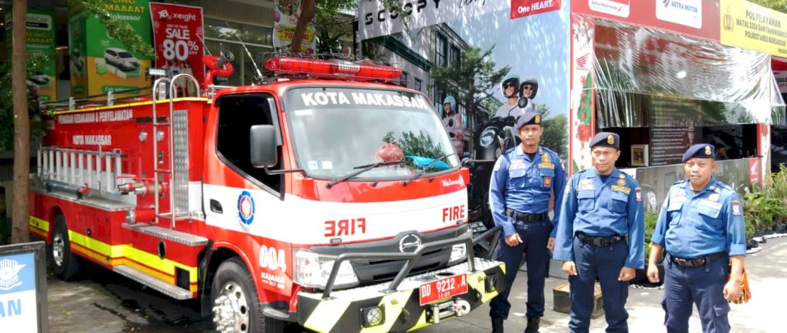 Damkar Makassar Siaga di Posko Gabungan Natal dan Tahun Baru