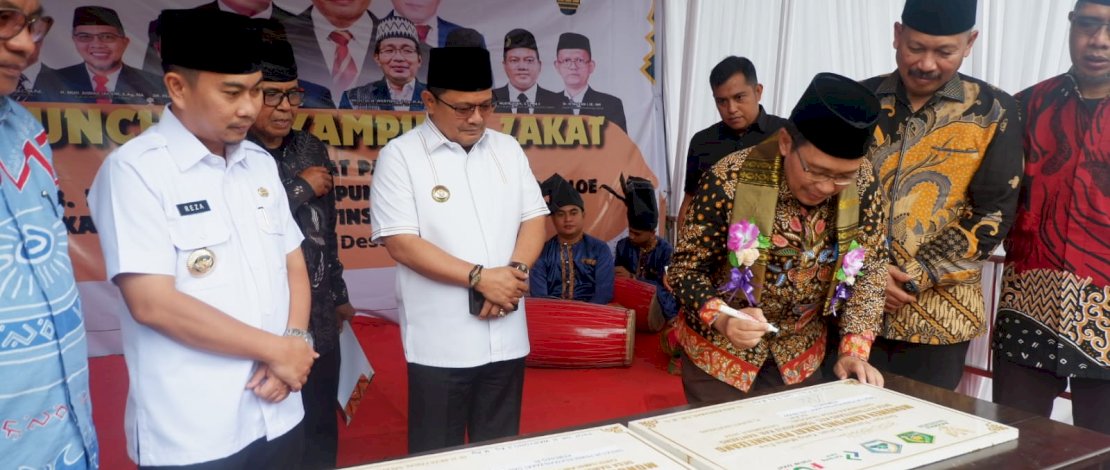 Peresmian Kampung Zakat oleh Direktur Pemberdayaan Zakat dan Wakaf, Waryono Abdul Ghafur, di Desa Pattaneteang, Kecamatan Tompobulu, Kabupaten Bantaeng, yang juga mencakup Desa Bangkalaloe, Kabupaten Jeneponto.
