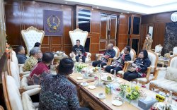 Minta Dukungan OJK, Pj Gubernur Prof Fadjry Djufry Dorong Swasembada Pangan Melalui KUR