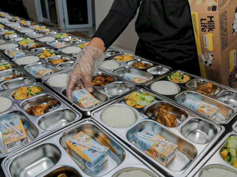 Pemerintah Mulai Bagikan Makanan Bergizi Gratis ke Bumil, Busui, dan Balita 