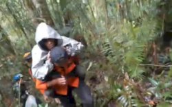 Hilang di Hutan Kalamio Seko Selama 5 Hari, Salmon Akhirnya Ditemukan Dengan Kondisi Lemah