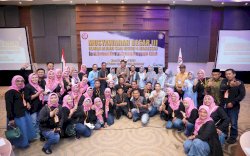 Pj Gubernur Sulsel Prof Fadjry Djufry Support Mubes III IKA SMAN 4 Makassar