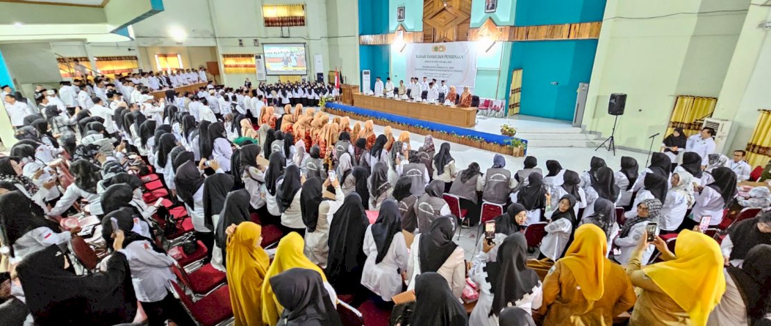 Rangkaian kegiatan peringatan Hari Amal Bhakti (HAB) ke 79 Kemenag RI tingkat Kabupaten Pinrang ditutup dengan acara Ramah Tamah (tasyakuran) yang digelar di Ruang Pola Kantor Bupati Pinrang, Senin, 20 Januari 2025.