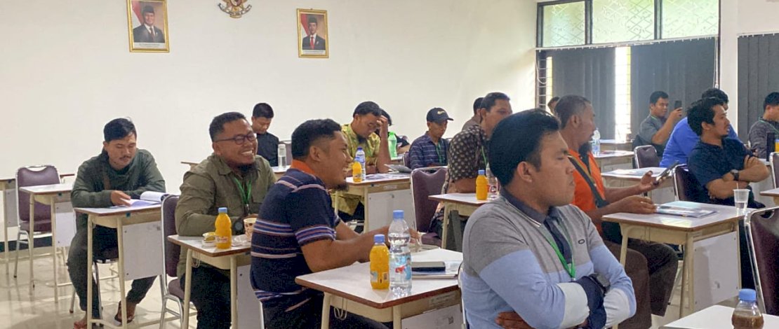 Pelatihan Teknisi Air Conditioning (AC) atau pendingin udara bagi para eks narapidana kasus teroris atau Napiter. Pelatihan Teknisi Air Conditioning (AC) atau pendingin udara bagi para eks narapidana kasus teroris atau Napiter.